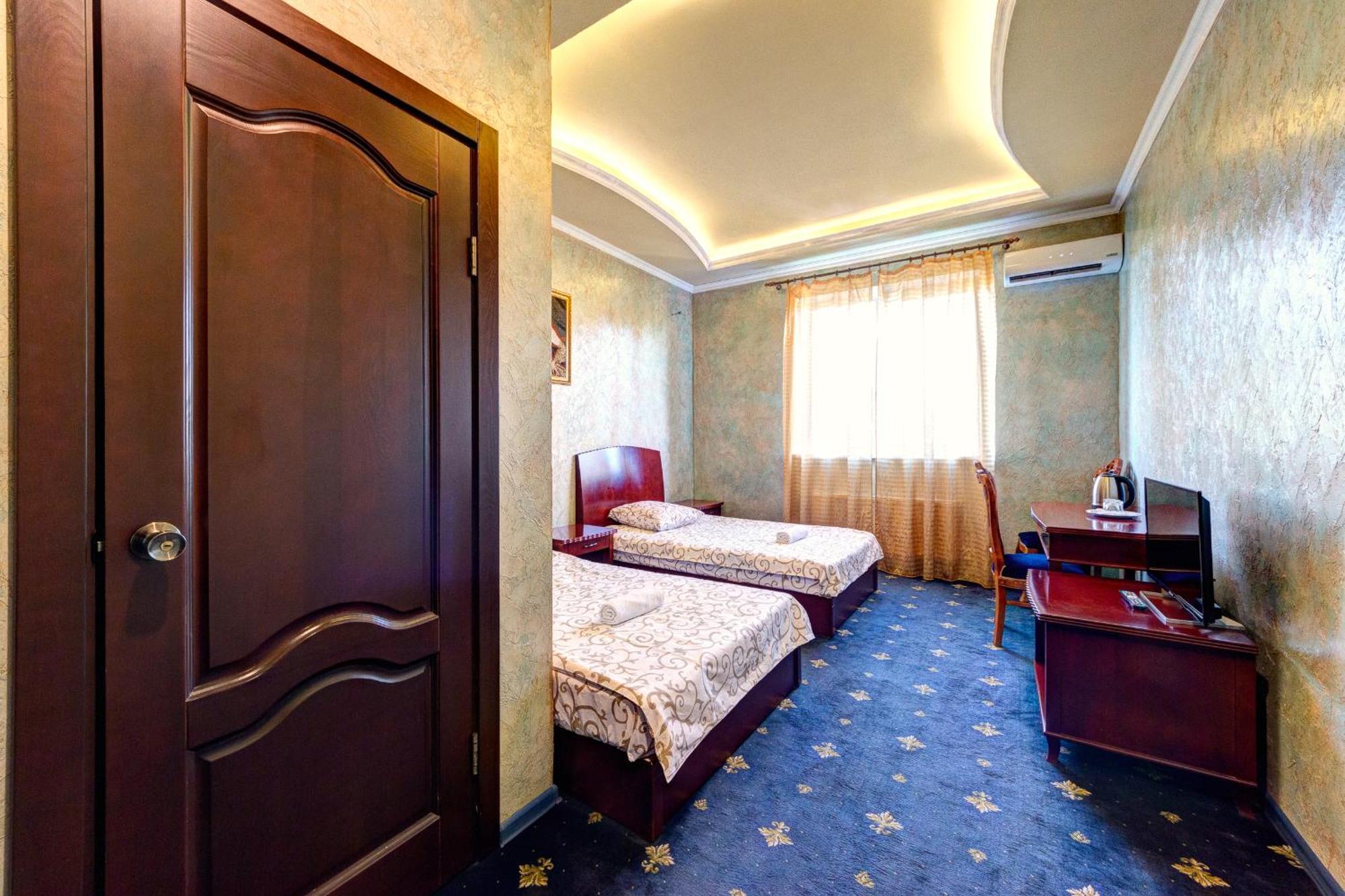Hotel Kiev Lomakin المظهر الخارجي الصورة